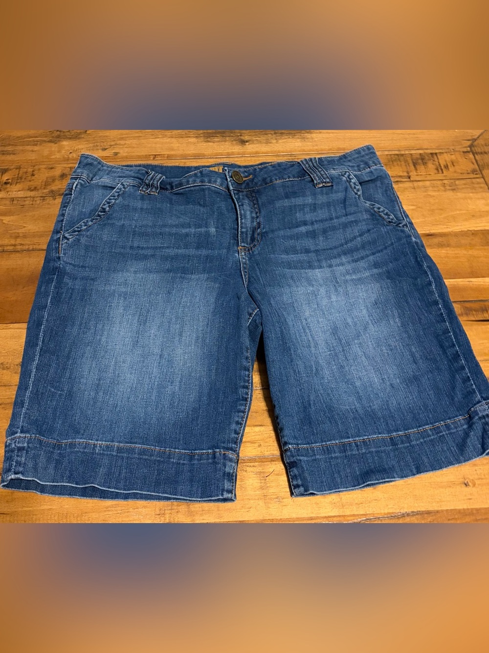 Kut From The Kloth Classic Women's Denim Bermuda Shorts 16